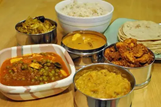 Huge Tiffin( monthly ) 
